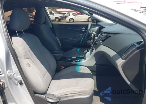 2013 Hyundai Sonata Gls z USA, uszkodzony, nr VIN 5NPEB4AC5DH696878